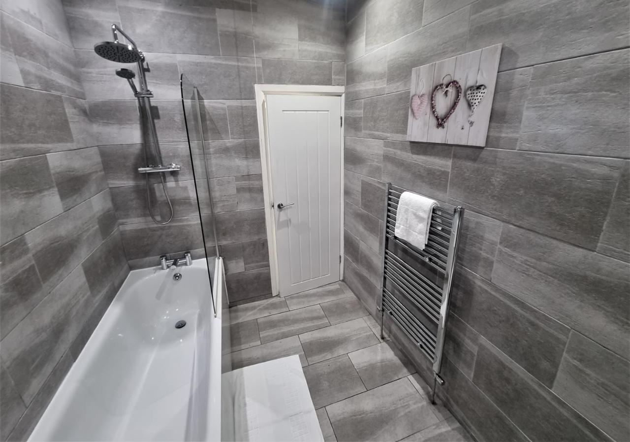 *A!S* Setup For Your Most Amazing Relaxed Stay + Free Parking + Free Fast Wifi * Leeds  Exterior foto